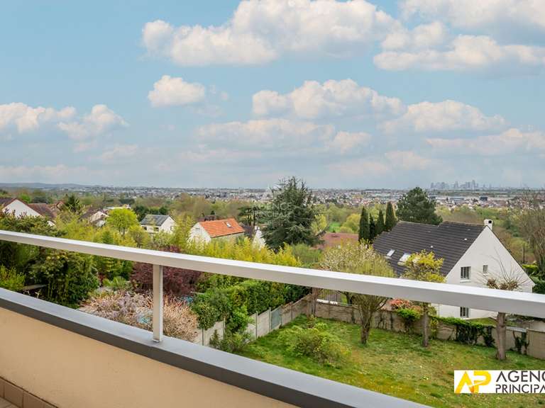 Maison Le Mesnil-le-Roi - 5 chambres - 183m²