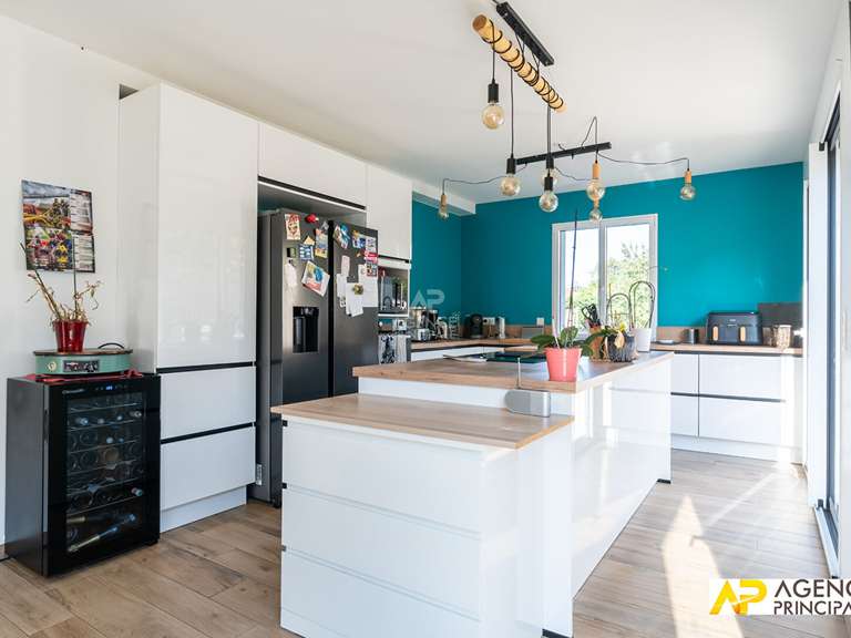 Maison Le Mesnil-le-Roi - 4 chambres - 143m²