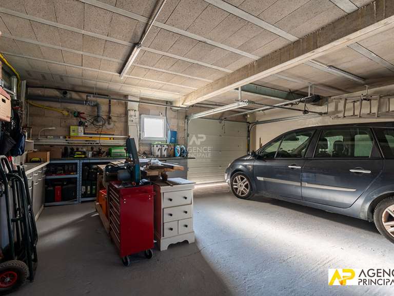 Maison Le Mesnil-le-Roi - 4 chambres - 143m²
