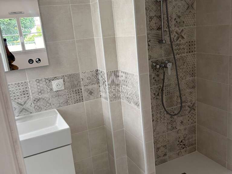 Maison Le Mesnil-le-Roi - 3 chambres - 120m²