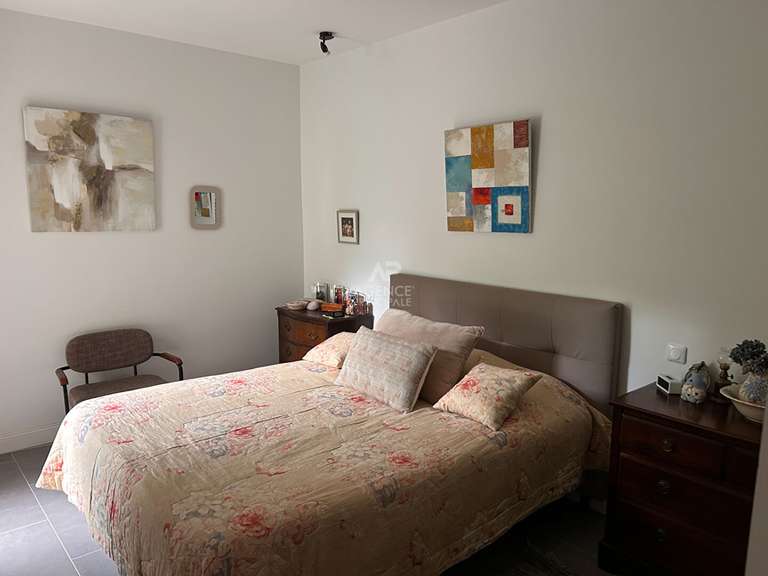 Maison Le Mesnil-le-Roi - 5 chambres - 182m²