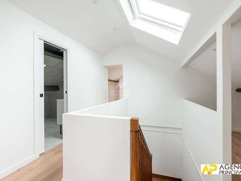 Maison Le Mesnil-le-Roi - 4 chambres - 139m²