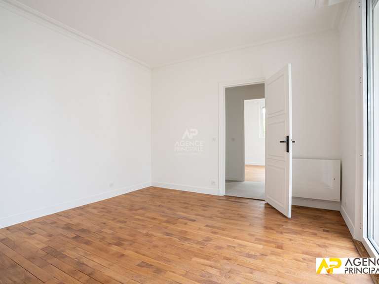 Maison Le Mesnil-le-Roi - 4 chambres - 139m²