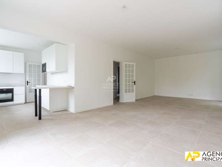 Maison Le Mesnil-le-Roi - 4 chambres - 139m²