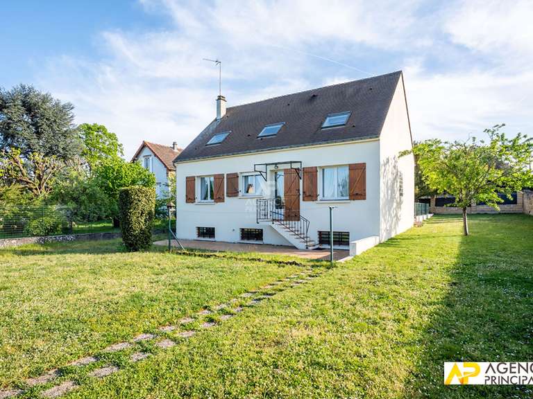Maison Le Mesnil-le-Roi - 5 chambres - 142m²