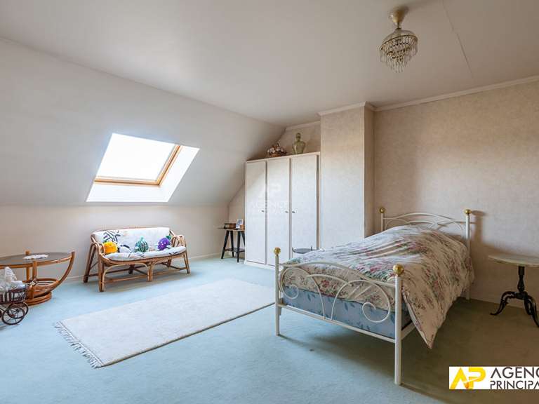 Maison Le Mesnil-le-Roi - 5 chambres - 142m²