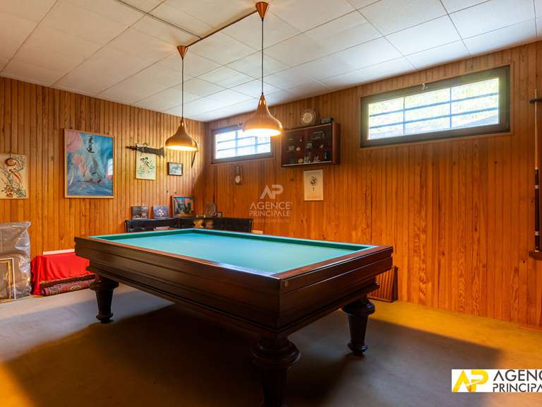 Maison Le Mesnil-le-Roi - 5 chambres - 142m²
