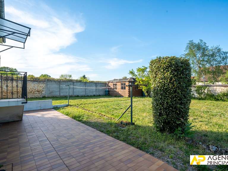 Maison Le Mesnil-le-Roi - 5 chambres - 142m²