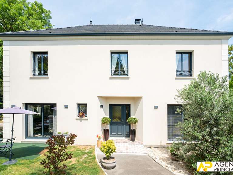 Maison Le Mesnil-le-Roi - 5 chambres - 182m²