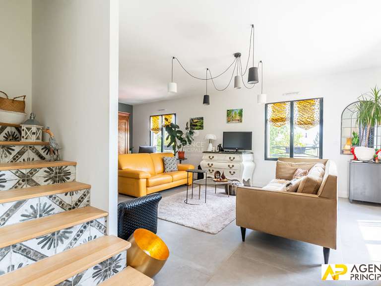 Maison Le Mesnil-le-Roi - 5 chambres - 182m²