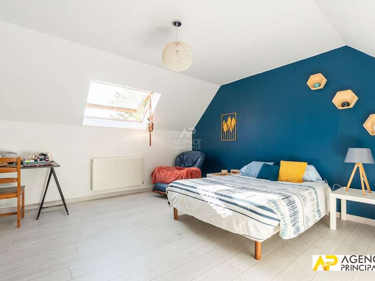 Maison Le Mesnil-le-Roi - 6 chambres - 202m²