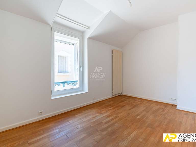 Maison Le Mesnil-le-Roi - 4 chambres - 145m²