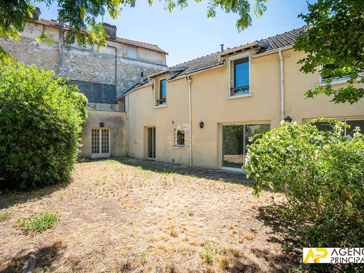 Maison Le Mesnil-le-Roi