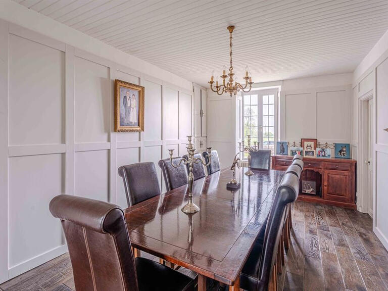 Maison Le Molay-Littry - 4 chambres - 241m²