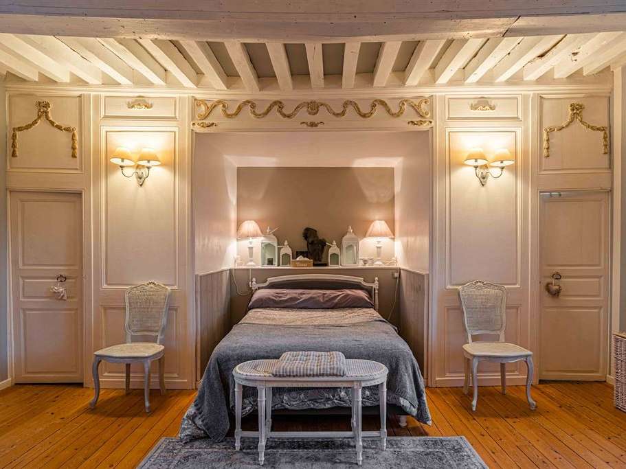 Equestrian property Le Molay-Littry