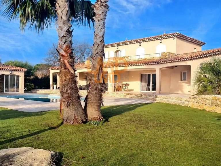 Maison Le Muy - 250m²