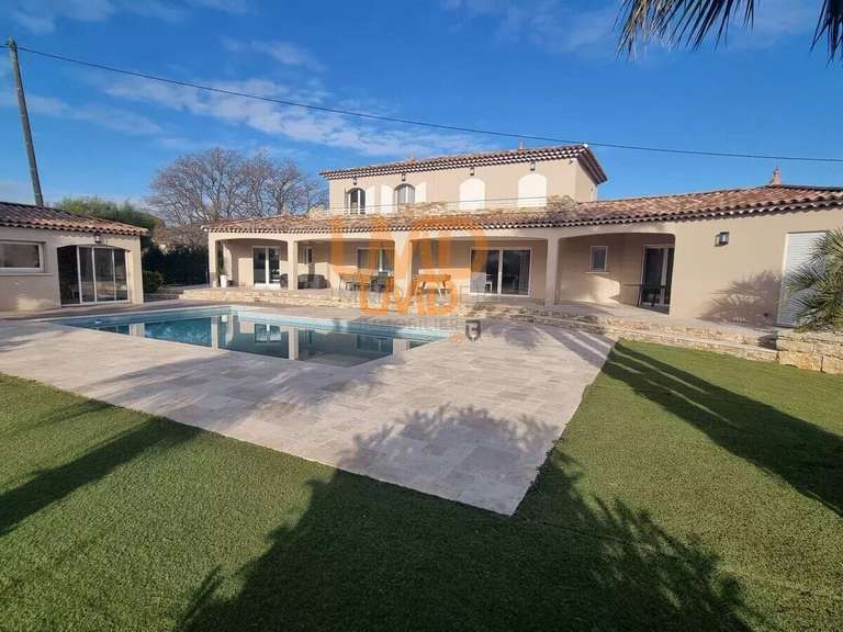 Maison Le Muy - 250m²