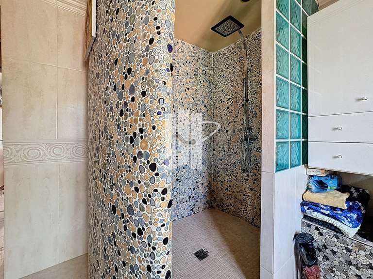 Maison Le Muy - 3 chambres - 182m²