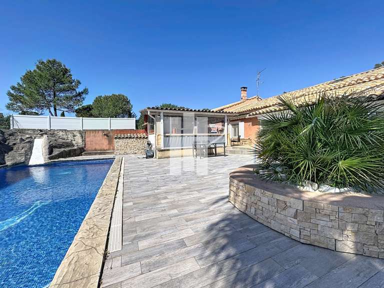 Maison Le Muy - 3 chambres - 182m²