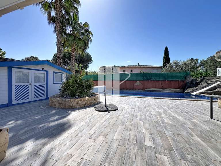 Maison Le Muy - 3 chambres - 182m²