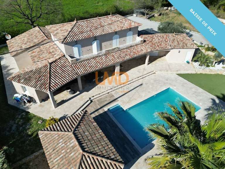 Maison Le Muy - 6 chambres - 250m²