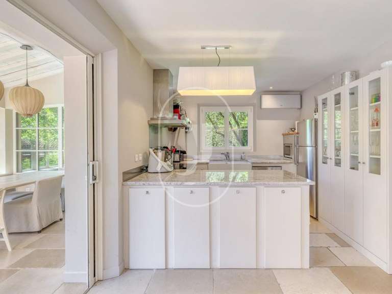 Propriété Le Muy - 4 chambres - 170m²