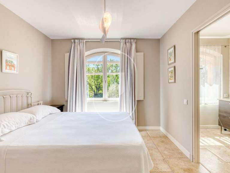 Propriété Le Muy - 4 chambres - 170m²