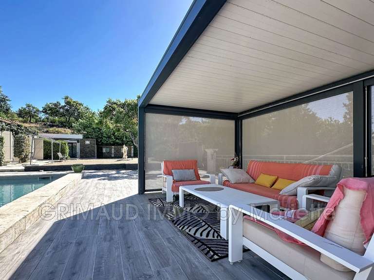Villa Le Muy - 5 chambres - 215m²