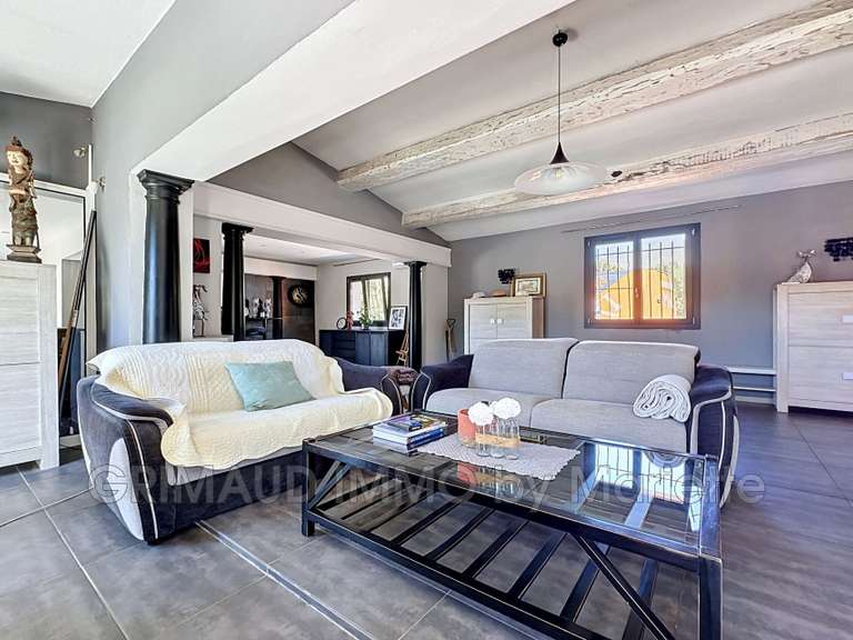 Villa Le Muy - 5 chambres - 215m²