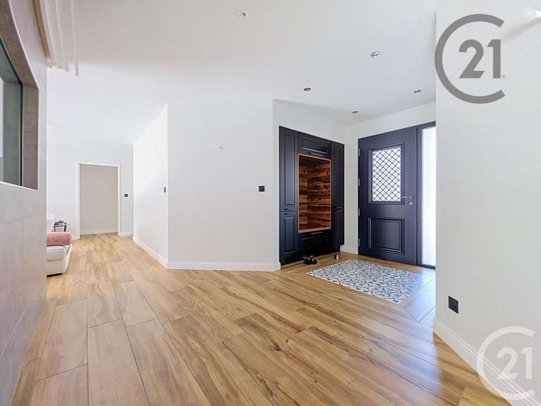 Maison Le Pavillon-Sainte-Julie - 3 chambres - 177m²