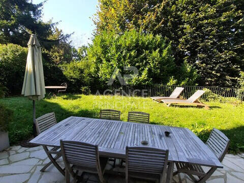 House Le Pecq - 5 bedrooms - 155m²