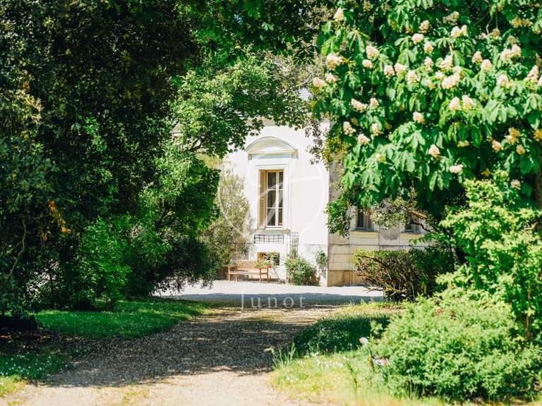 Château Le Pellerin - 10 chambres - 654m²