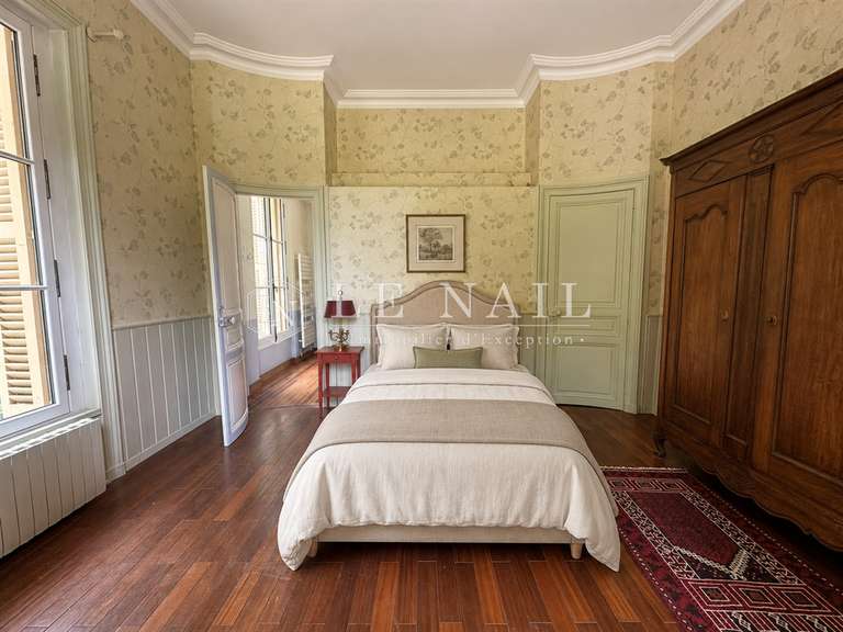 Château Le Pellerin - 8 chambres - 403m²