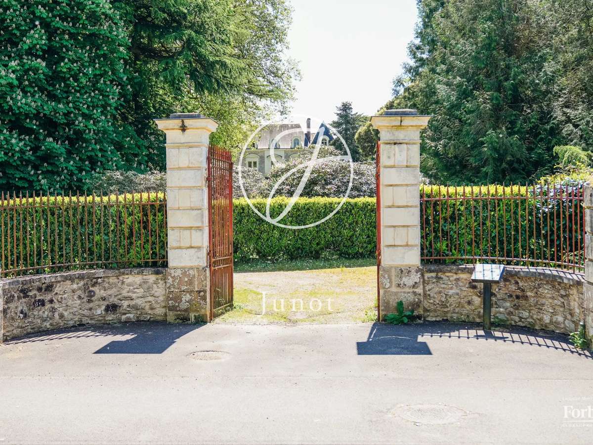Château Le Pellerin