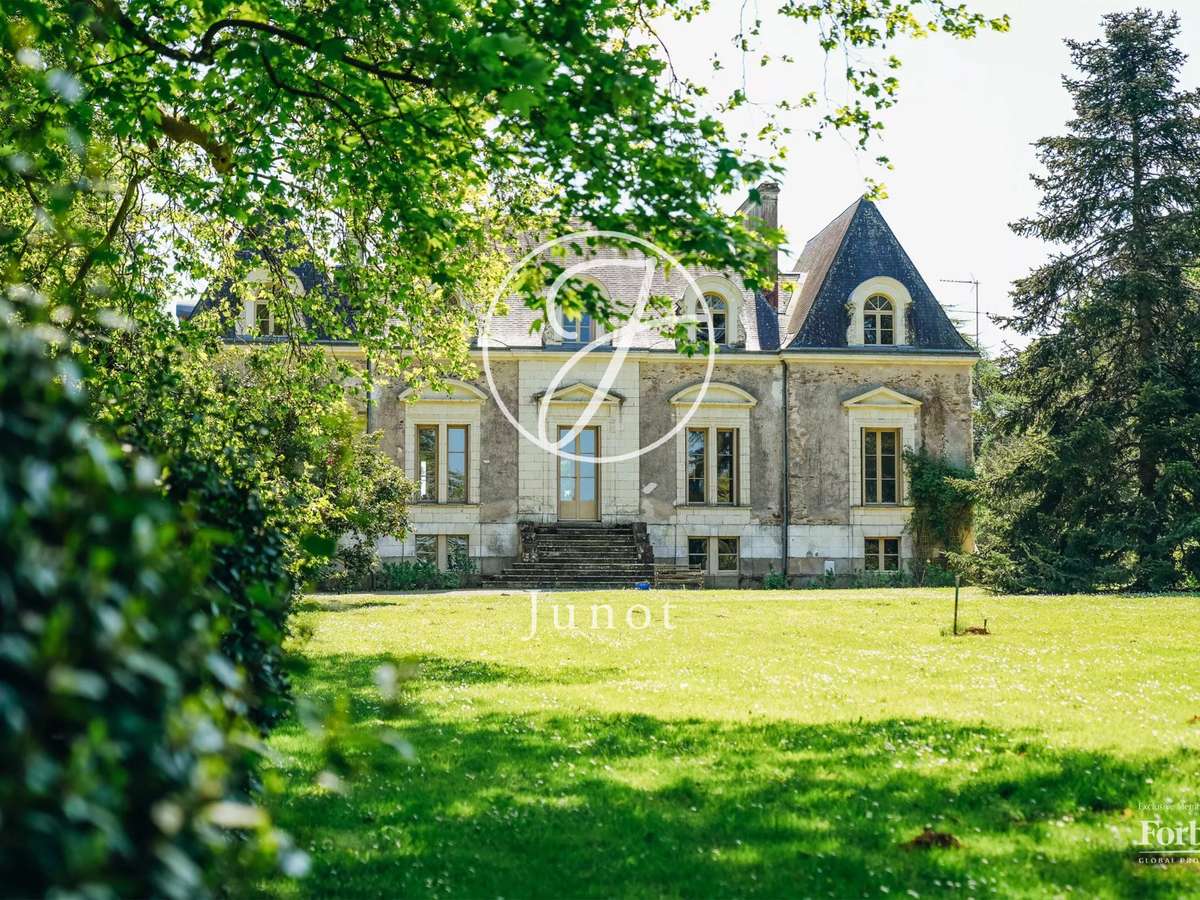 Château Le Pellerin