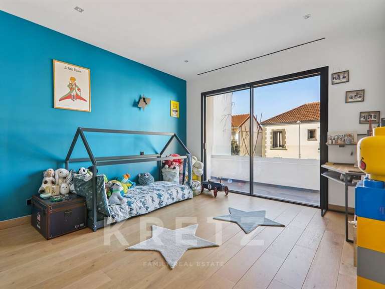 Maison Le Perreux-sur-Marne - 4 chambres - 360m²