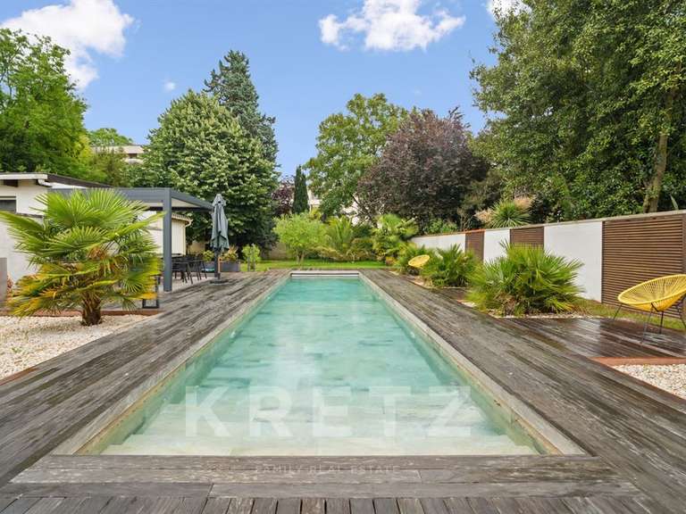 Maison Le Perreux-sur-Marne - 4 chambres - 360m²