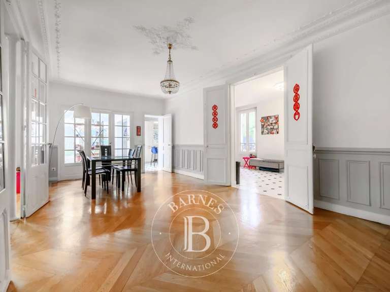 House Le Perreux-sur-Marne - 5 bedrooms - 220m²