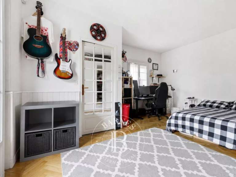 Maison Le Perreux-sur-Marne - 4 chambres - 220m²