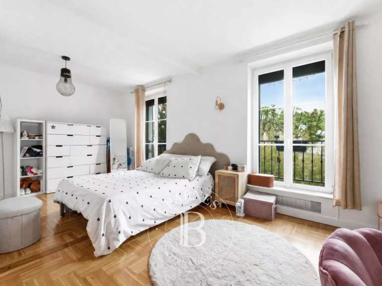 Maison Le Perreux-sur-Marne - 4 chambres - 220m²
