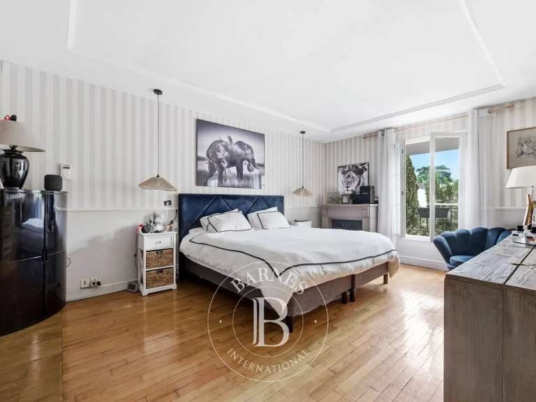 Maison Le Perreux-sur-Marne - 4 chambres - 220m²