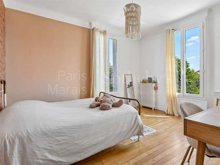 Maison Le Perreux-sur-Marne - 6 chambres - 230m²