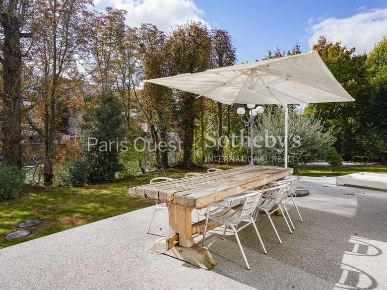 Maison Le Perreux-sur-Marne - 6 chambres - 471m²