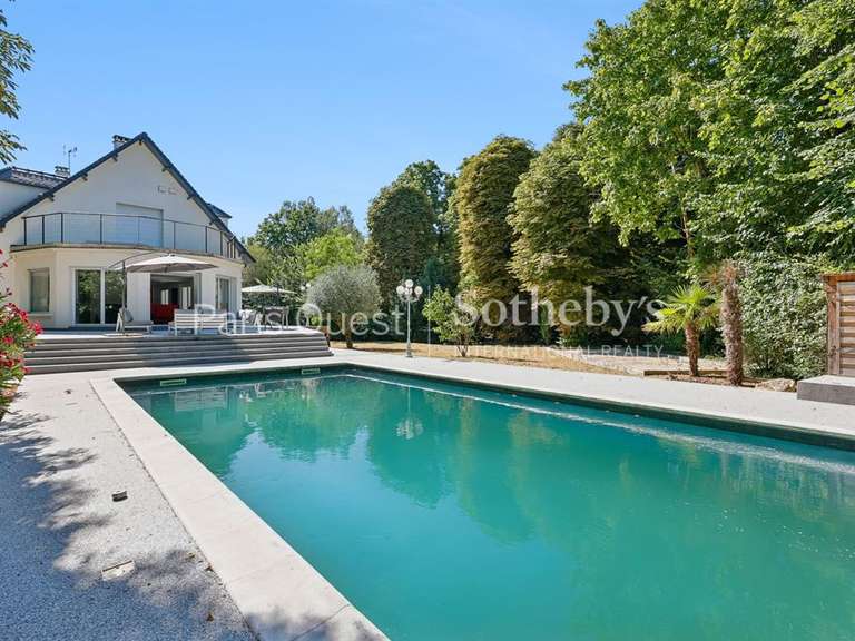 Maison Le Perreux-sur-Marne - 6 chambres - 471m²