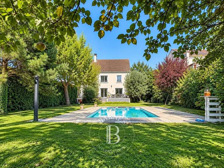 Maison Le Perreux-sur-Marne - 5 chambres - 230m²