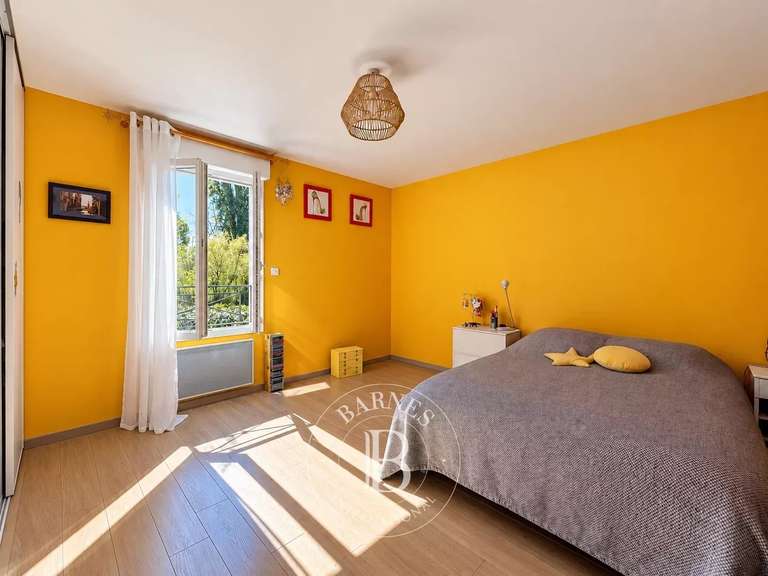 Maison Le Perreux-sur-Marne - 5 chambres - 230m²