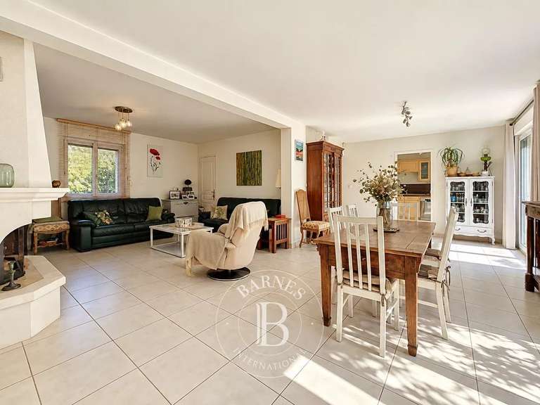 Maison Le Perreux-sur-Marne - 5 chambres - 230m²