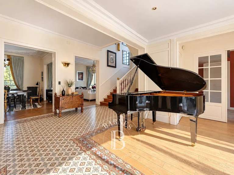 Maison Le Perreux-sur-Marne - 6 chambres - 323m²