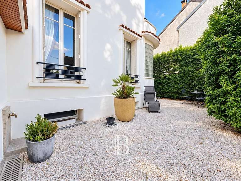 Maison Le Perreux-sur-Marne - 6 chambres - 323m²