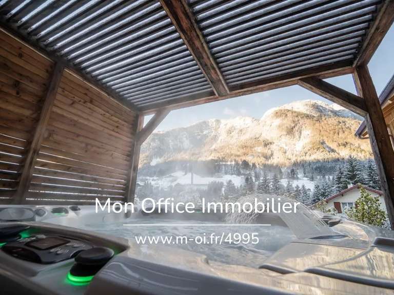 Maison Le Petit-Bornand-les-Glières - 5 chambres - 413m²